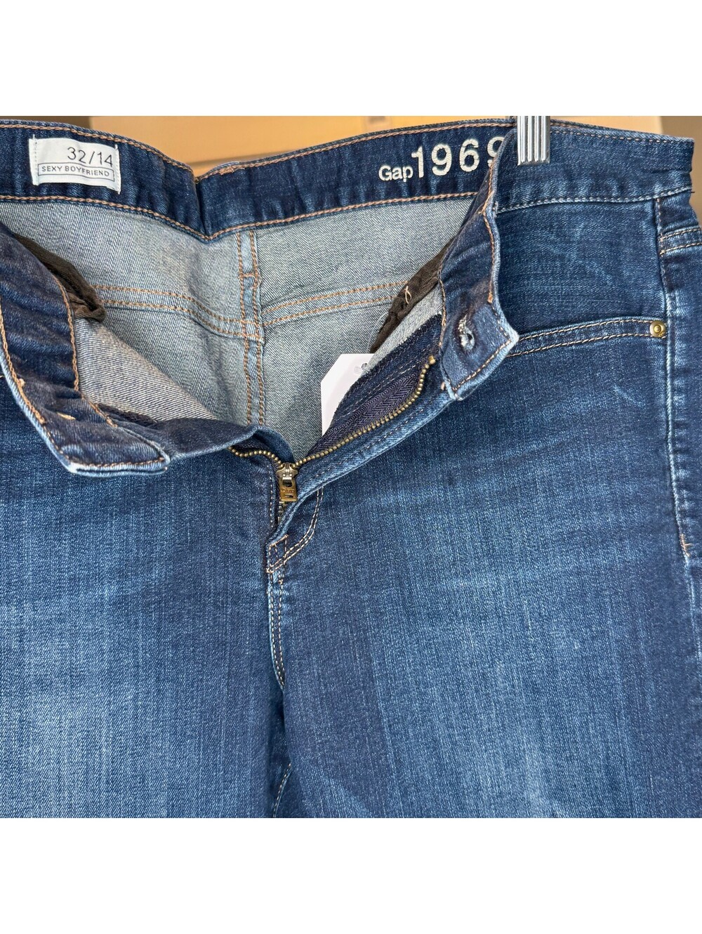 GAP Women's Dark Wash Sexy Boyfriend Jeans Size 32/14 - Picture 5 of 6